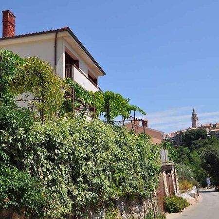 Apartment In Vrbnik/Insel Krk 36796 ภายนอก รูปภาพ