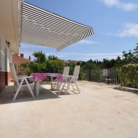 Apartment In Vrbnik/Insel Krk 36796 ภายนอก รูปภาพ