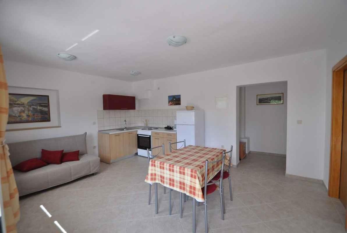 Apartment In Vrbnik/Insel Krk 36796 ภายนอก รูปภาพ