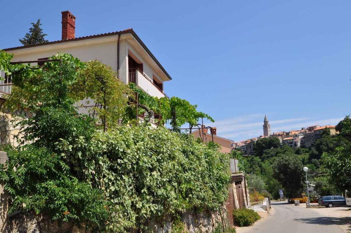 Apartment In Vrbnik/Insel Krk 36796 ภายนอก รูปภาพ