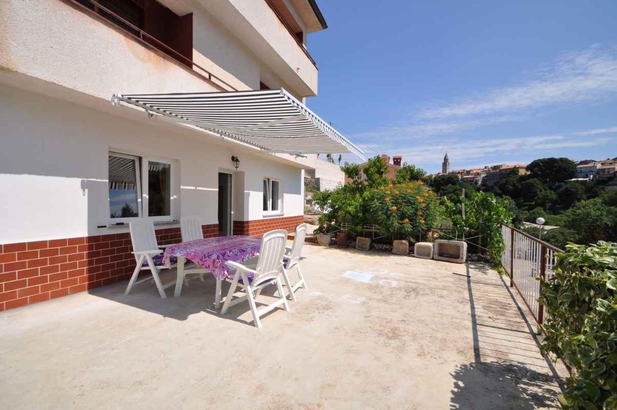 Apartment In Vrbnik/Insel Krk 36796 ภายนอก รูปภาพ