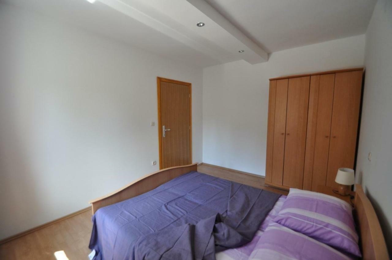 Apartment In Vrbnik/Insel Krk 36796 ภายนอก รูปภาพ